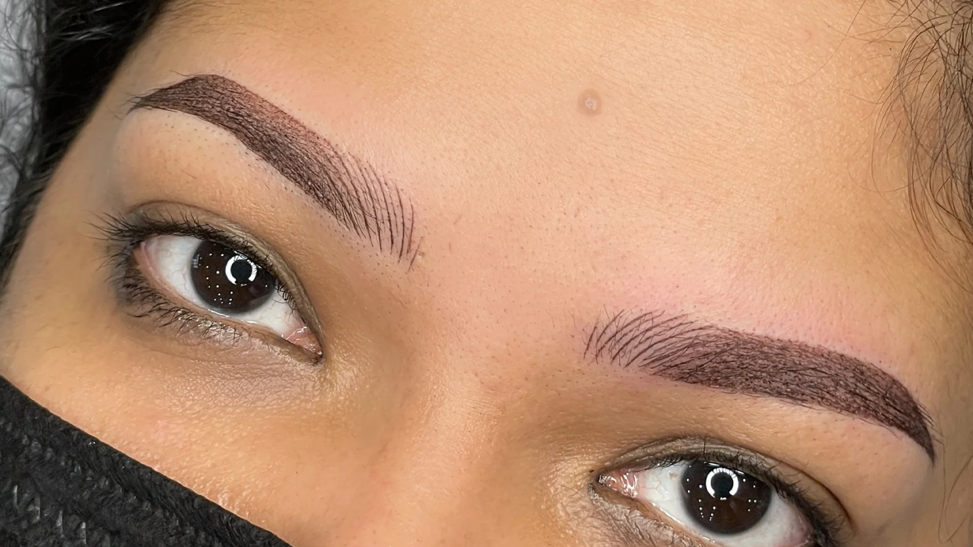 Exploring the Different Techniques Taught in Micropigmentation Eyebrows Courses 